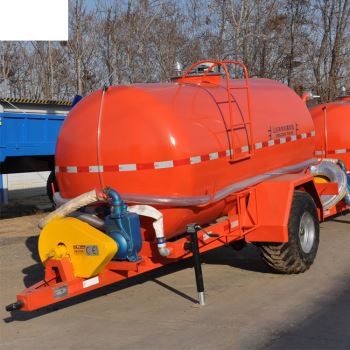 維護(hù)和保養(yǎng)水罐拖車(chē)時(shí)應(yīng)注意哪些方面？